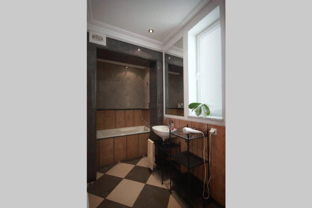 Apartament Z Ogrodkiem Apartman Sopot Kültér fotó