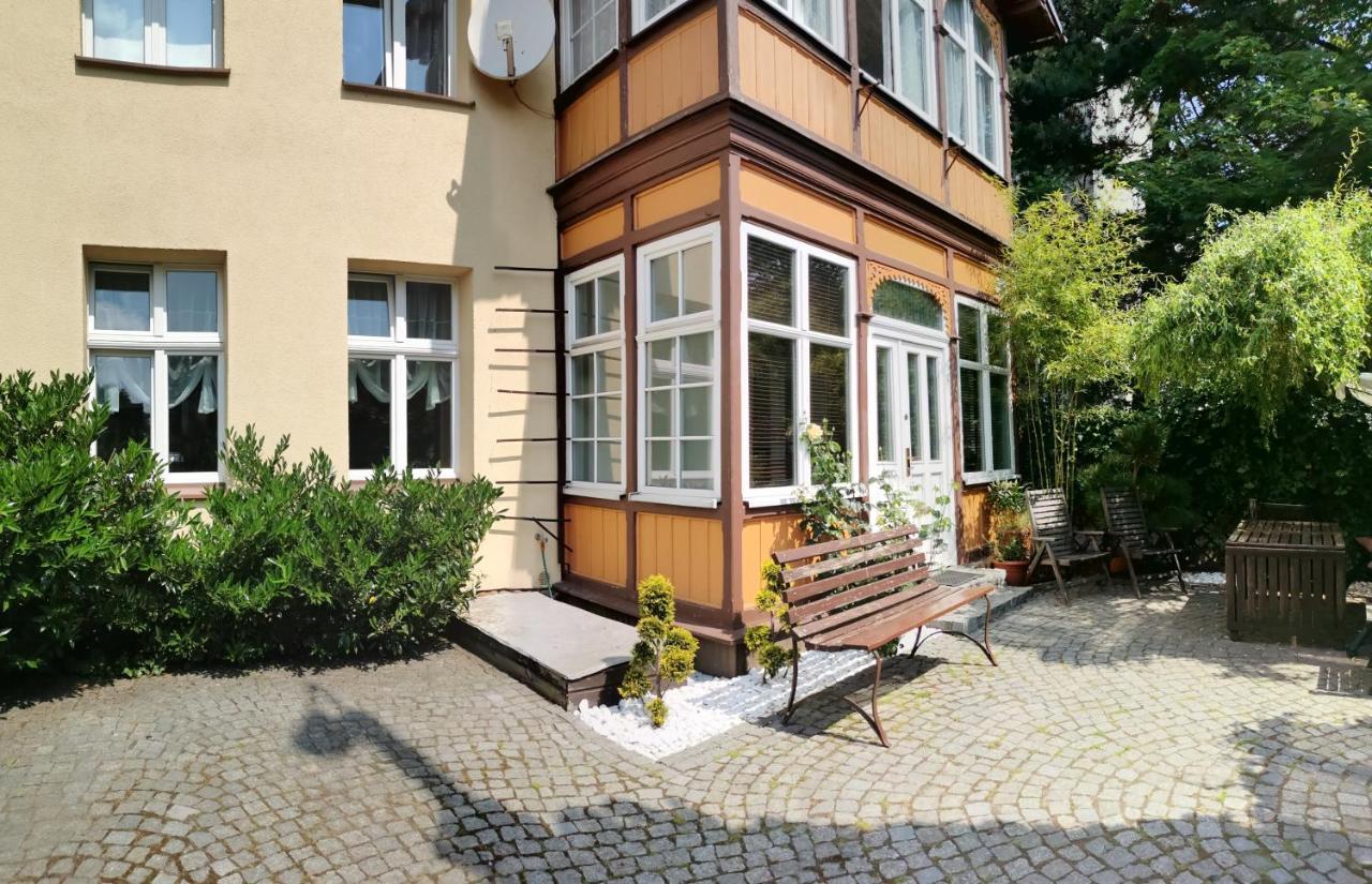 Apartament Z Ogrodkiem Apartman Sopot Kültér fotó