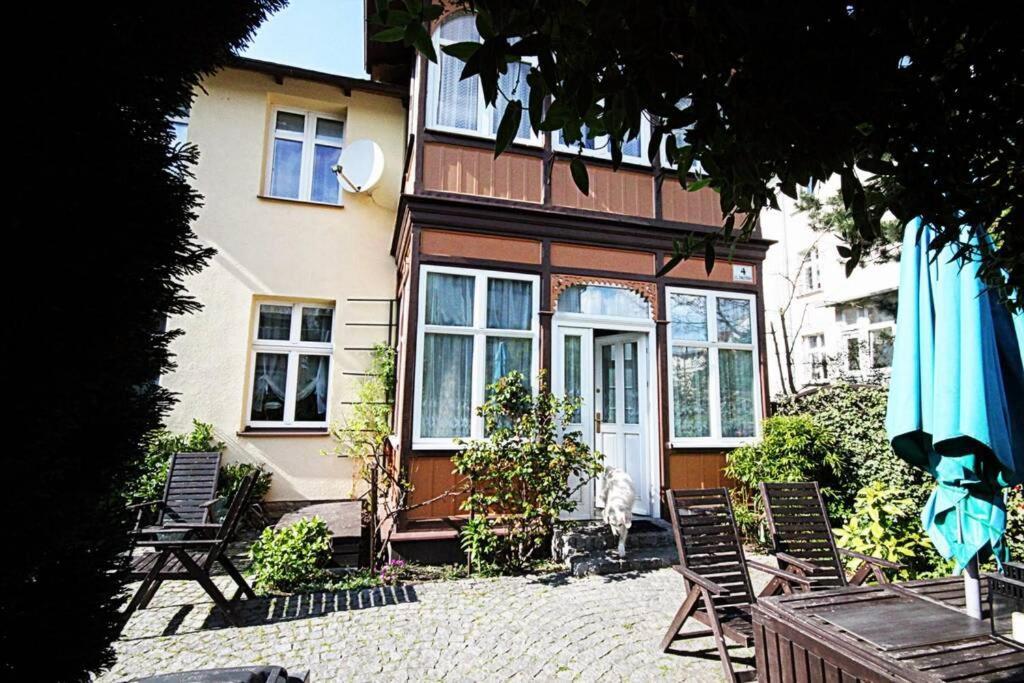 Apartament Z Ogrodkiem Apartman Sopot Kültér fotó